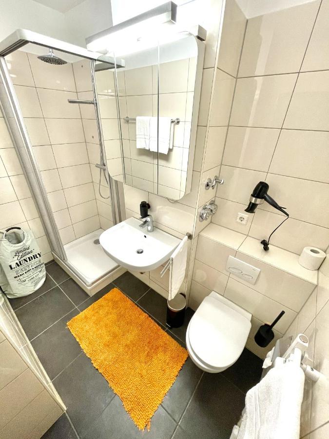 Boutique Apartment Am Bahnhof Friburgo de Brisgovia Exterior foto